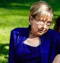 Obituary of Mary Lou Davis