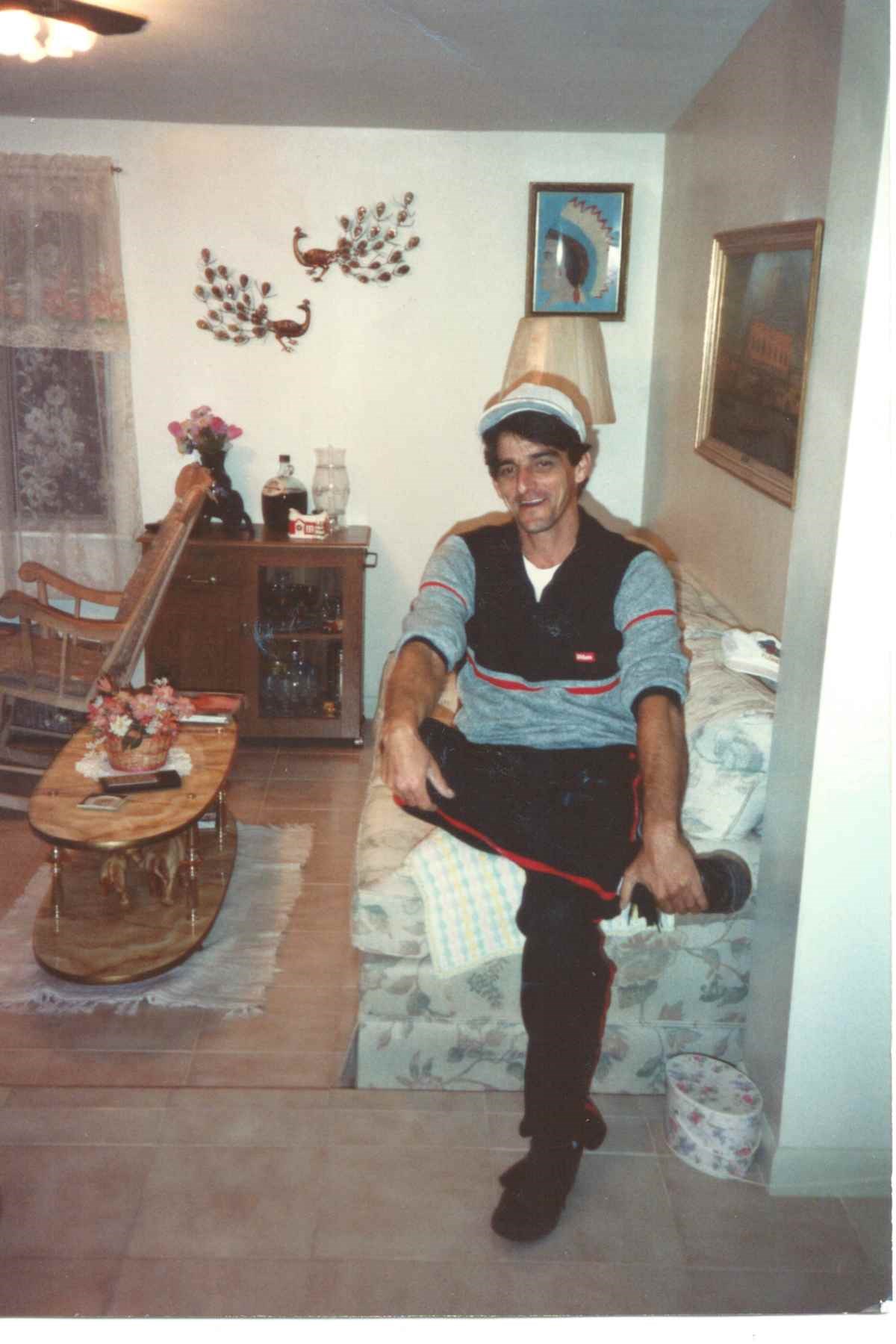 Avis de décès de Leonides M. Rodriguez