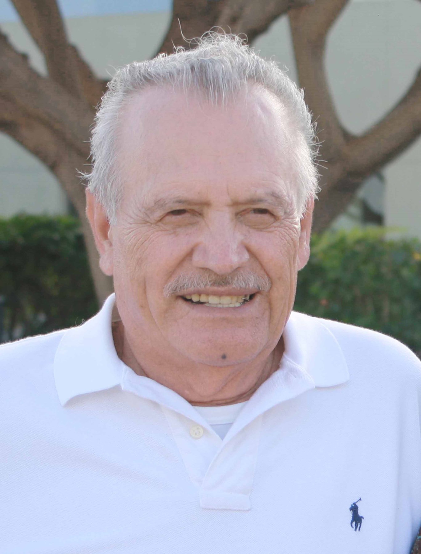 Share Memories Of Miranda Pino, Whittier, Ca - ia8beq8