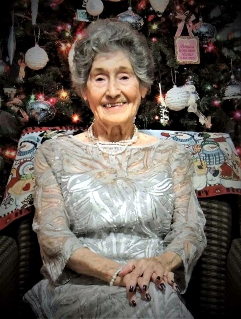 Obituary of Petra De Los Santos Perez