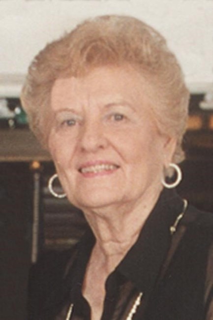 Obituary of Veta Colleen Brantley-Farek