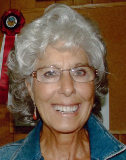 Obituary of Daphne Rose Moore