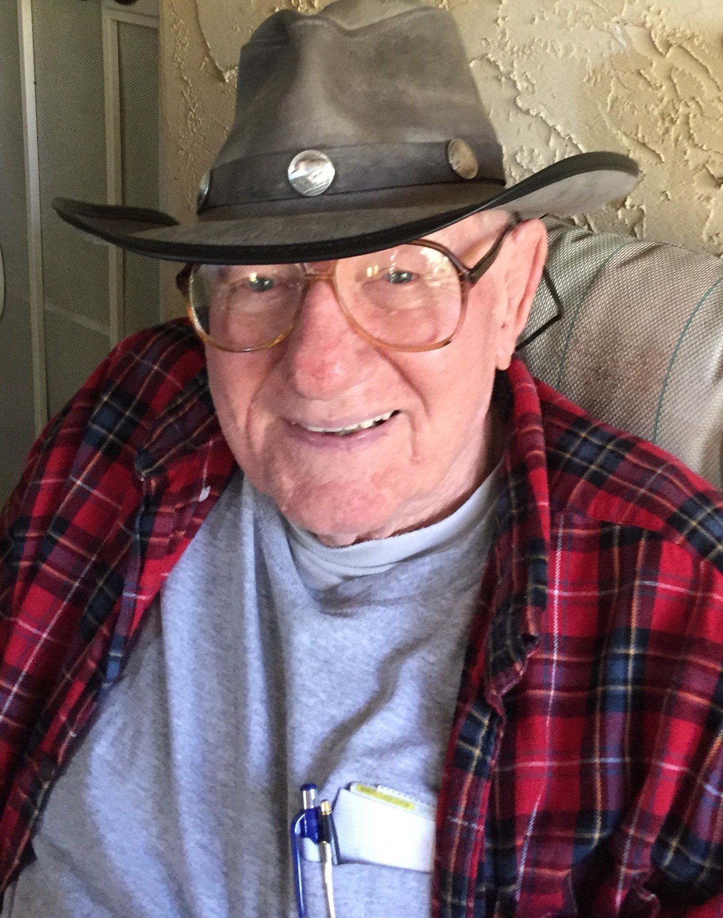 Obituary of Roy Ernest Moulton