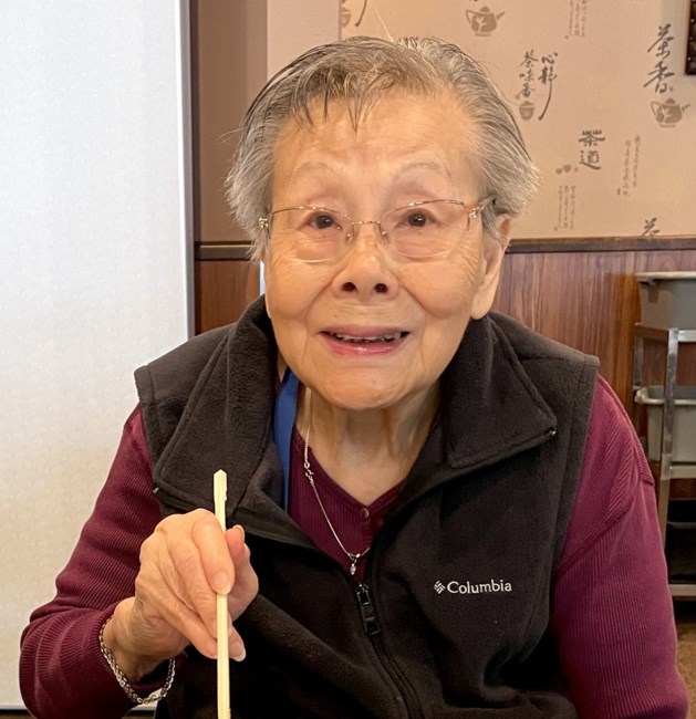 Obituary of Darlena W. Fong