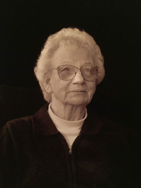 Obituary of Edith Doris Whitelaw