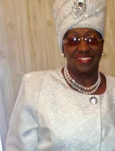 Obituary of Queen Ola Hart