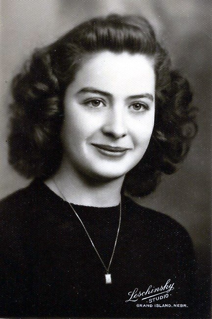 Obituary of Mary Regina Decker