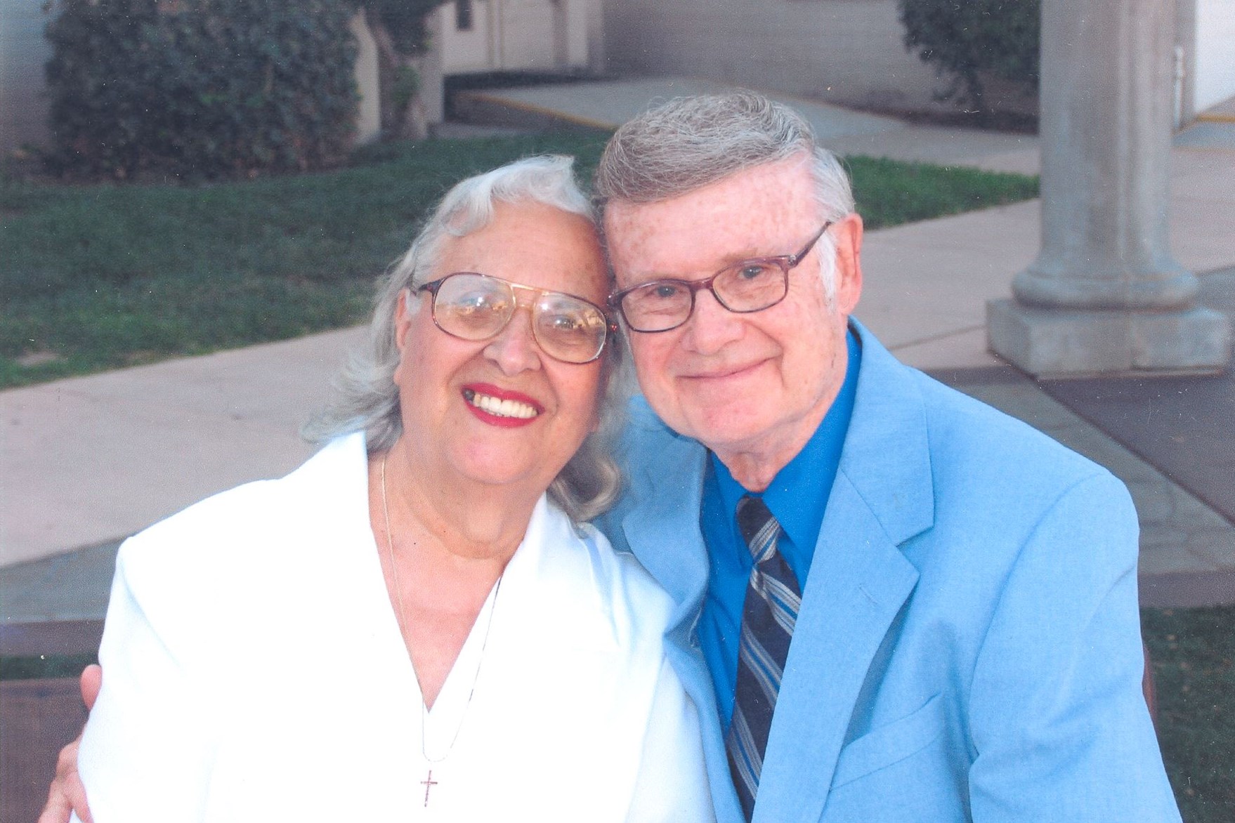 Obituario de Duane E. Buck