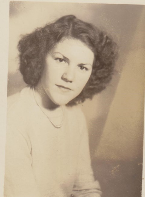 Obituary of Lina J. Wakefield