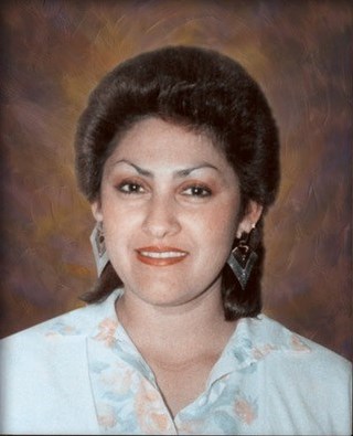 Obituary of Consuelo Carlos Castillo