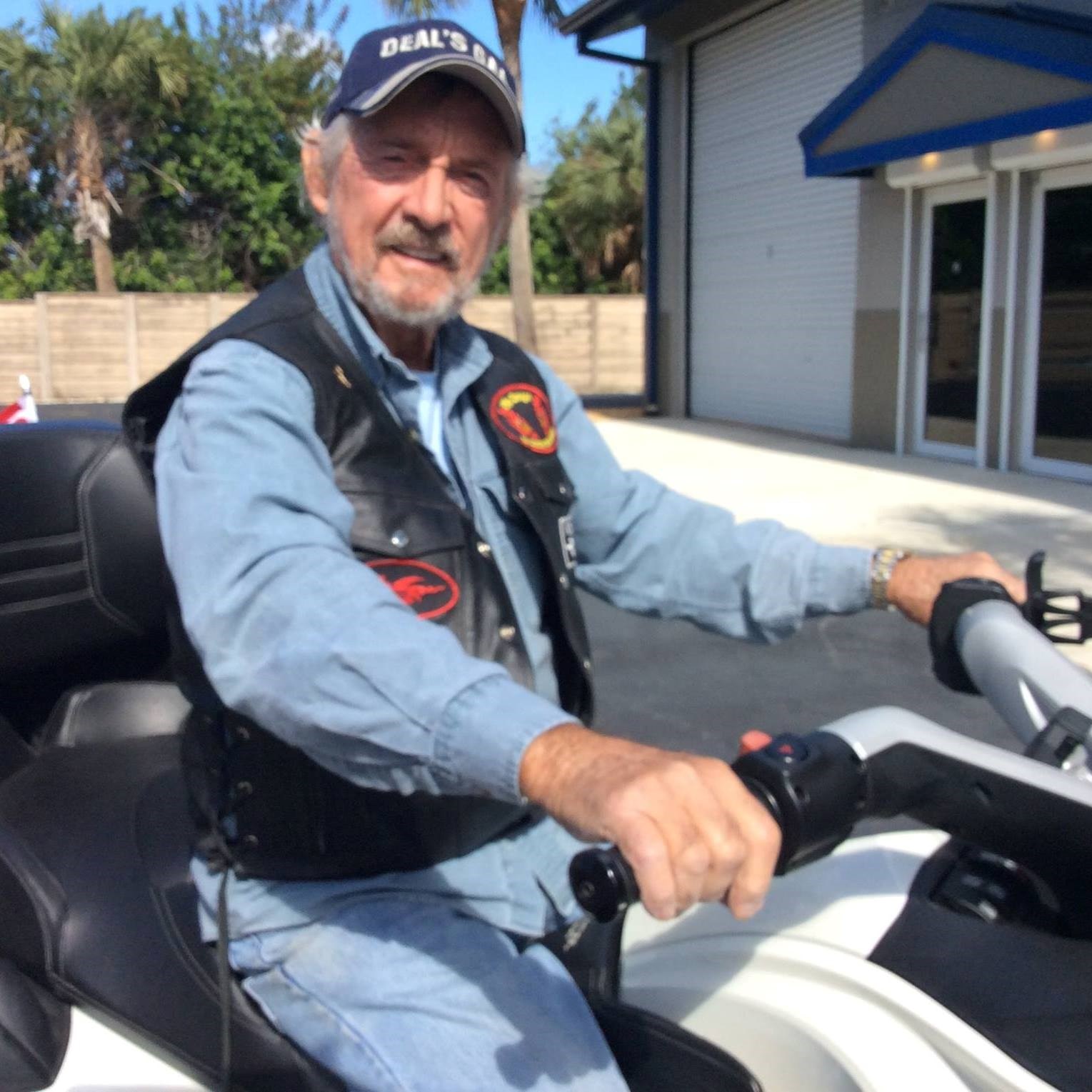 Obituary of Kenneth R. Bunting