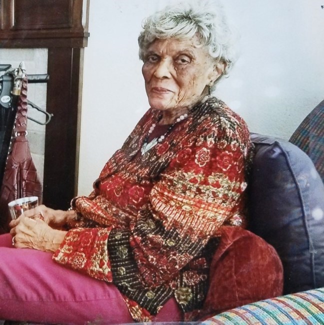 Obituary of Myrtle Cooper Armstrong