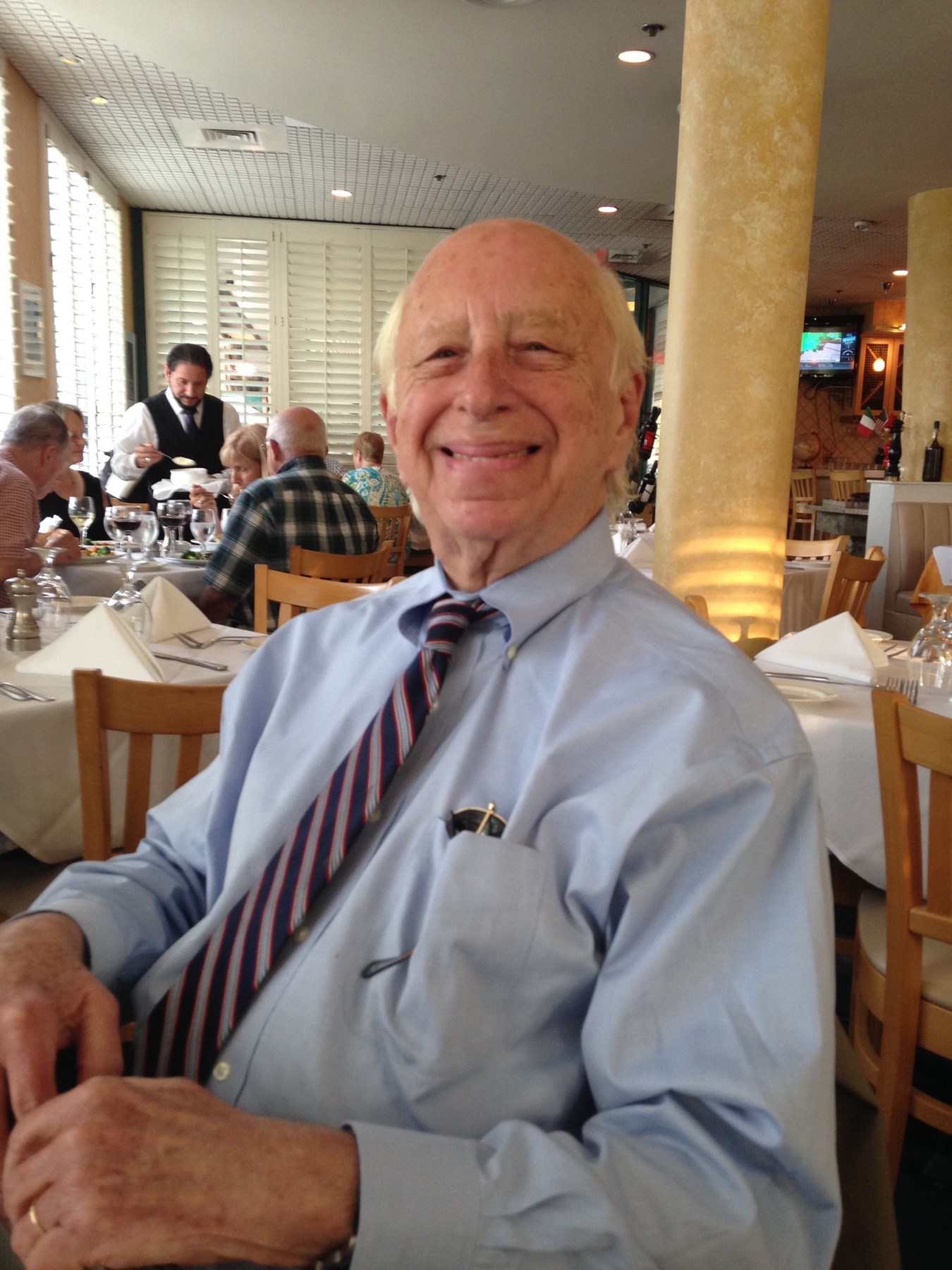 Obituario de Lawrence E. Levinson