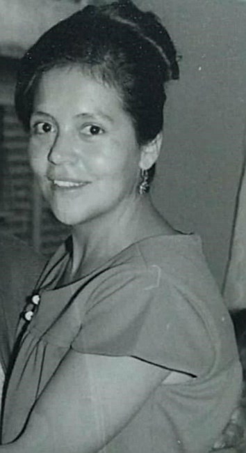 Obituary of Gloria R. Romero