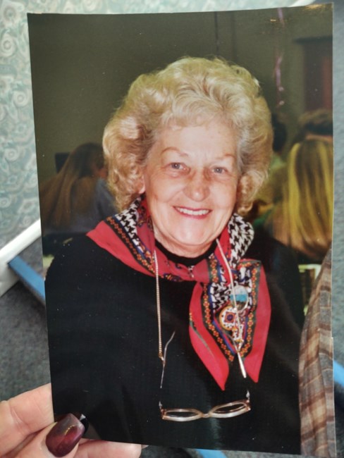 Obituario de Olive Mae Jefferis