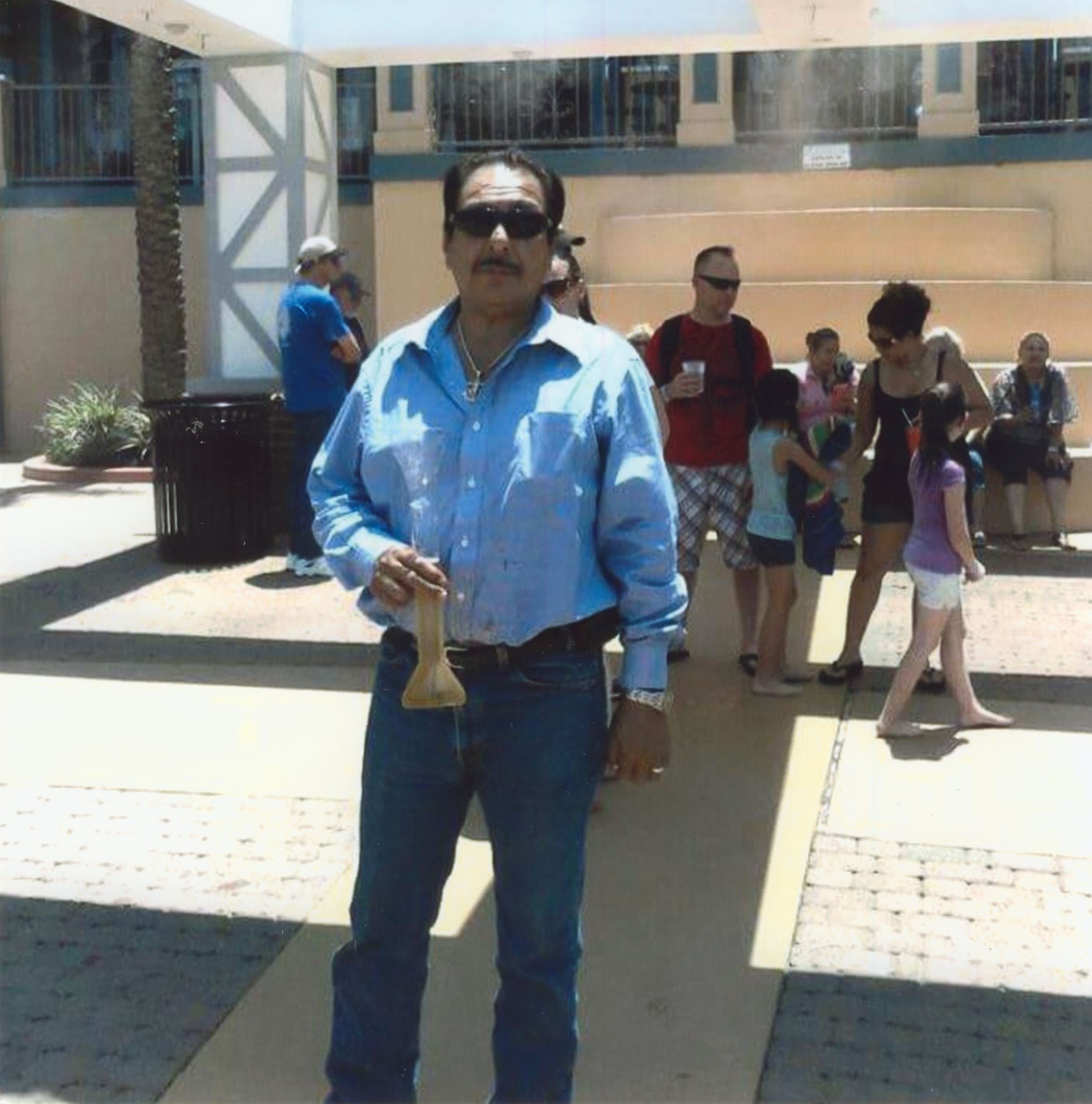 Obituary of Miguel Flores Sr.