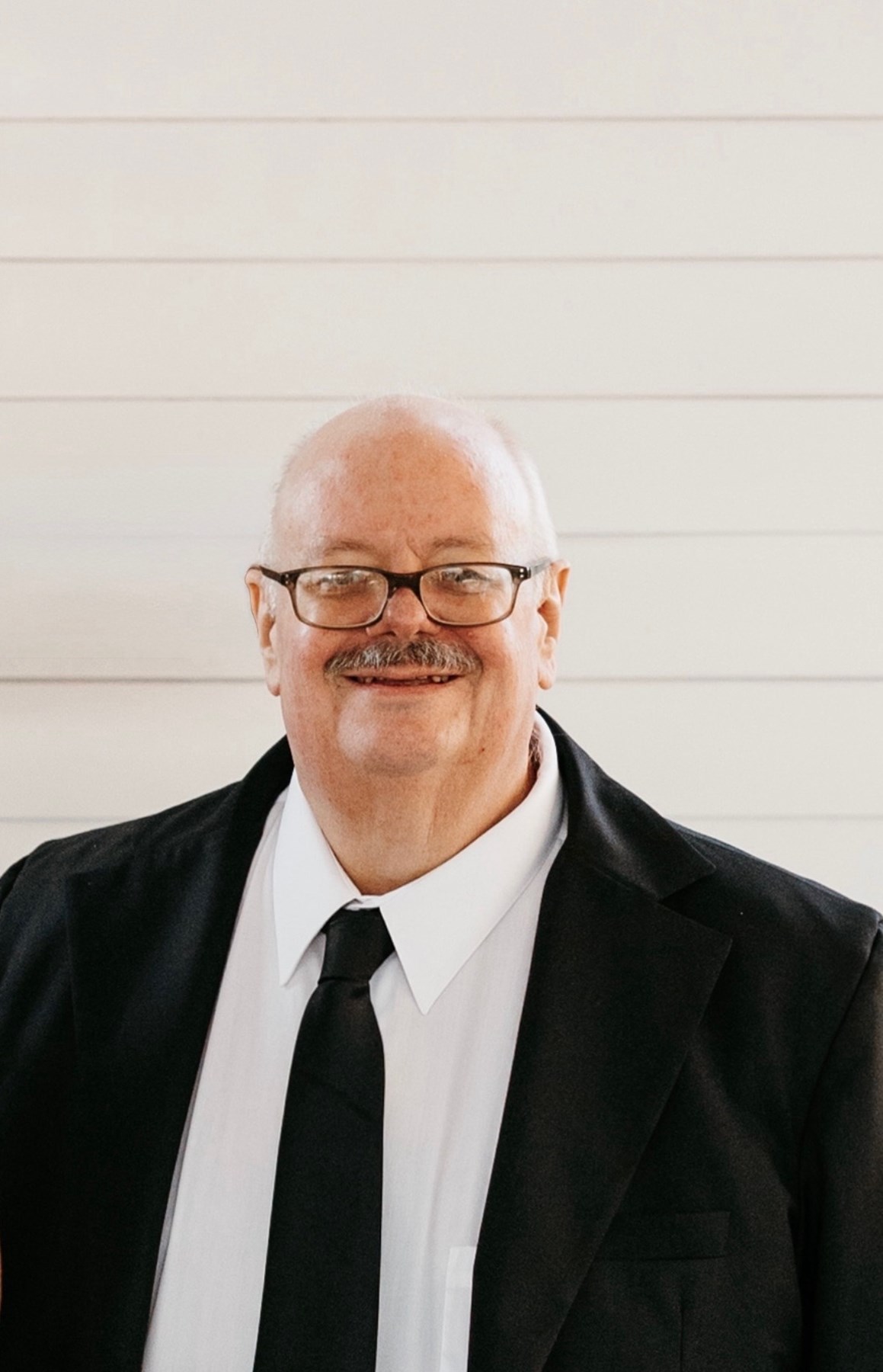 Obituario de Lee Field