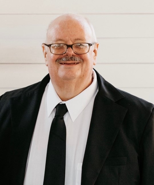 Obituario de Lee Field