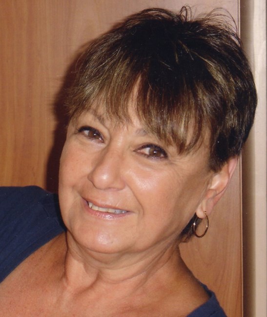 Obituario de Linda J. Davis