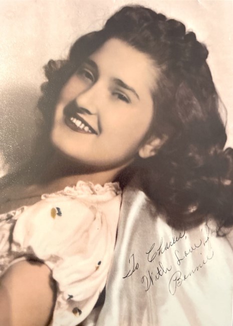 Obituary of Bonnie V. Hoyer