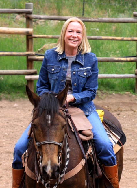 Obituary of Linda Hogan Weber