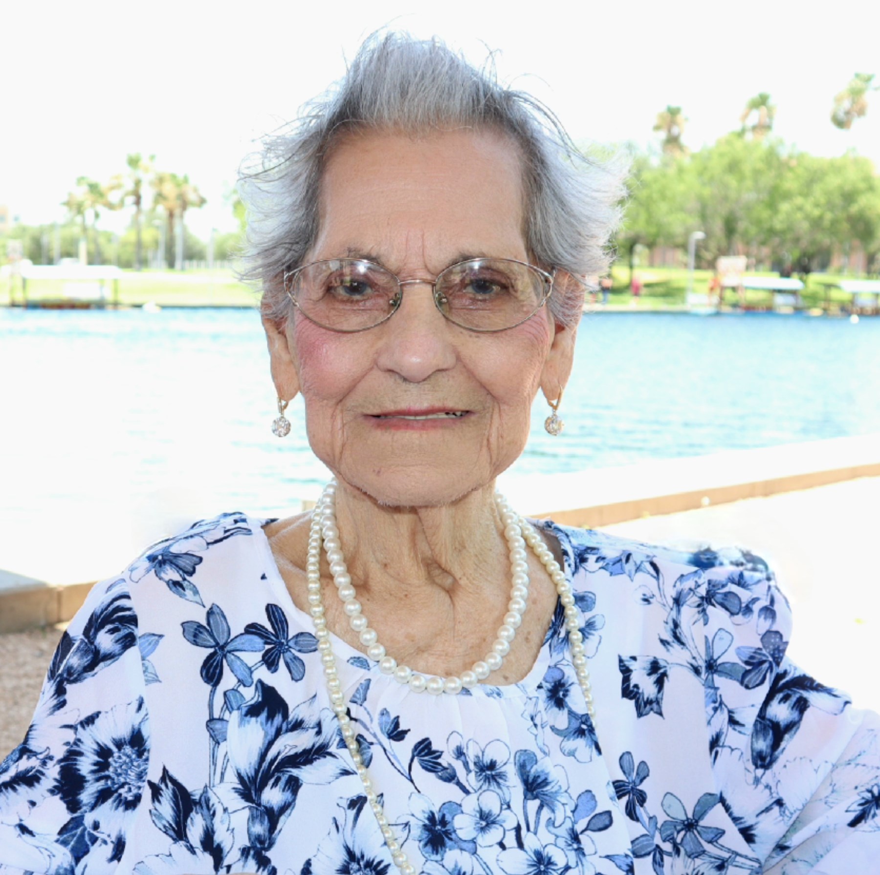 Obituary of Isabel G. De Leon