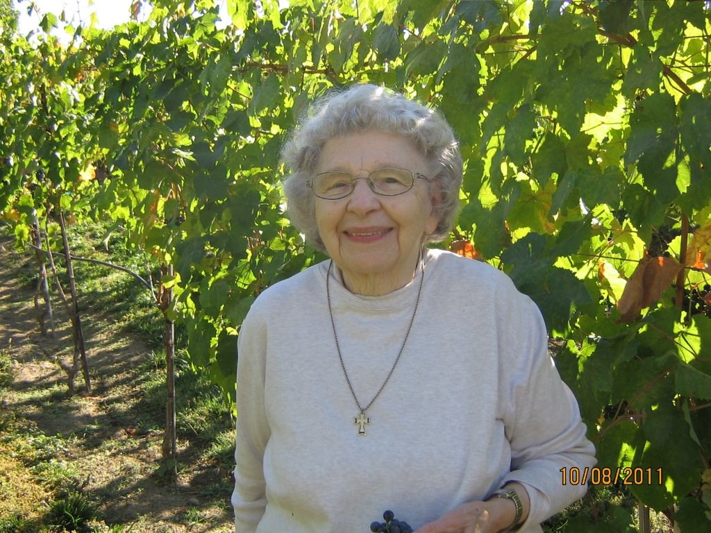 Obituary of Anita Marcella Russell