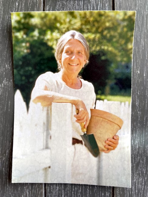 Obituary of Susanne Fay Thomas