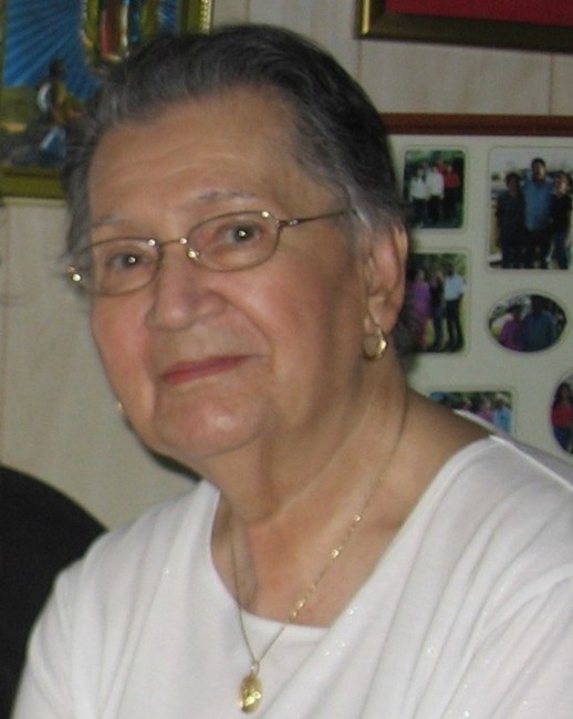 Obituario de Elena C. Flores