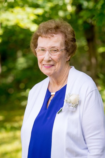 Avis de décès de Dolena Marion MacKinnon