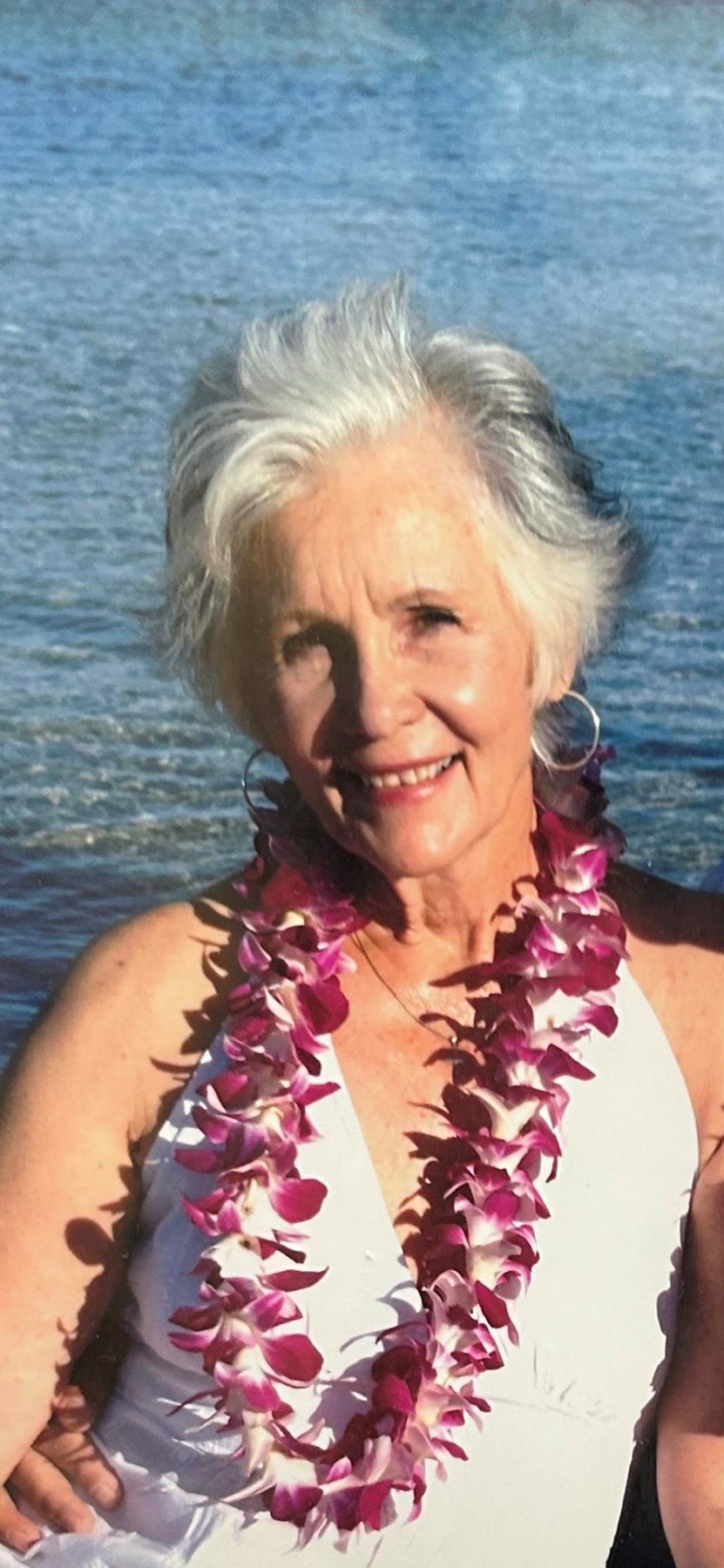 Obituary of Elaine F Love