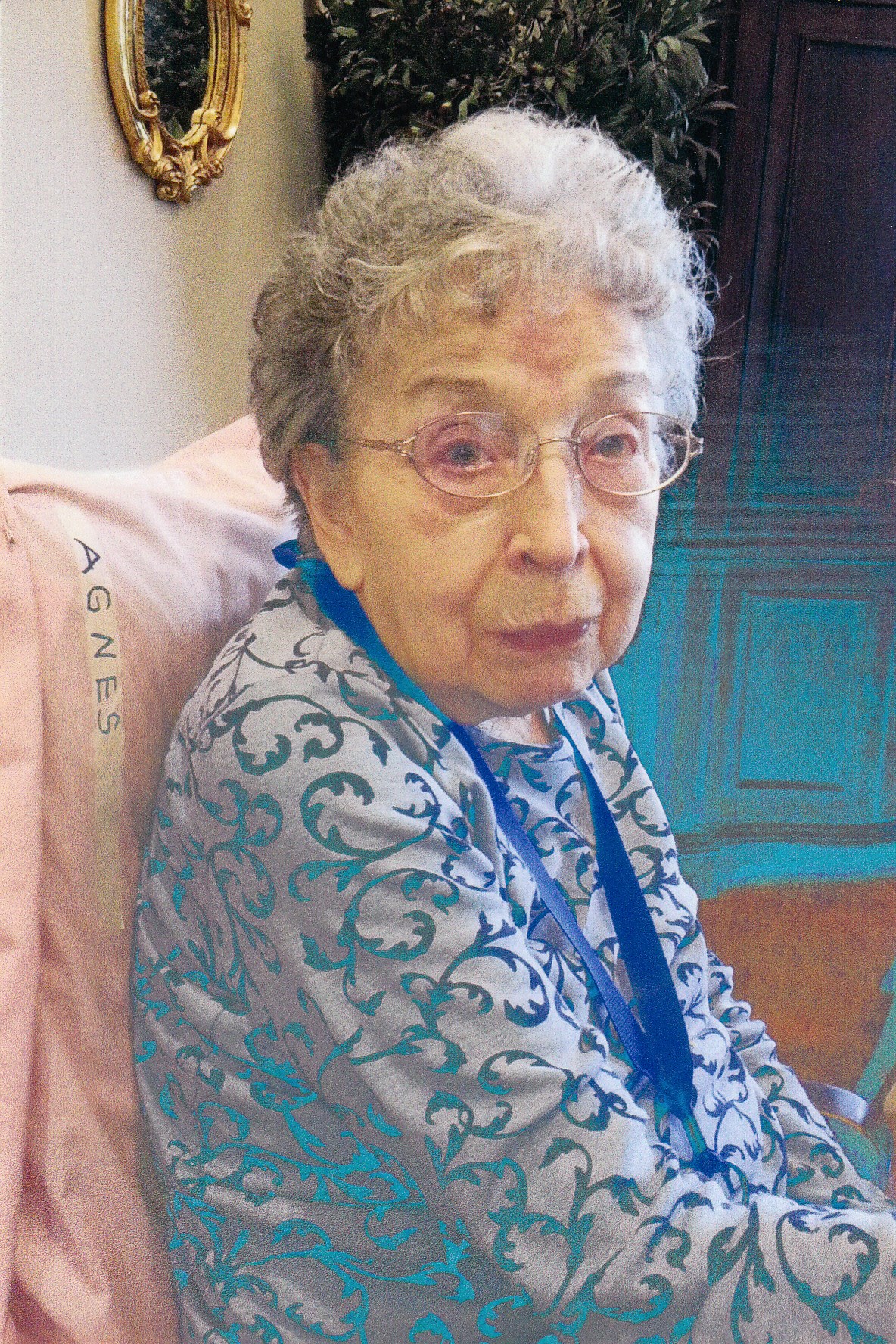 Obituary of Agnes F. Ray