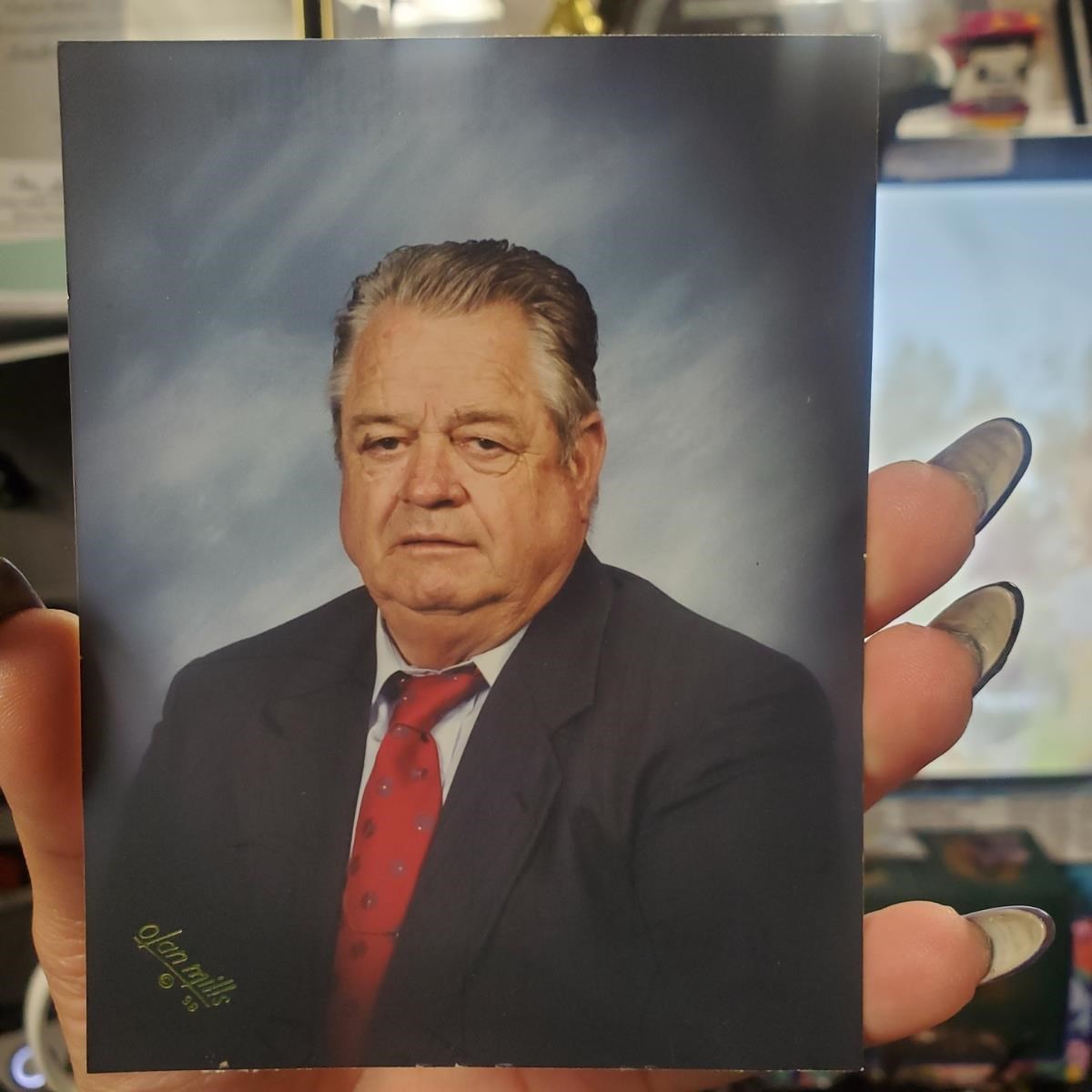 Obituary of Malcom Russell Calvert