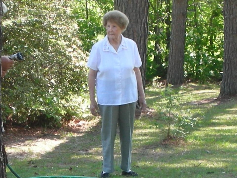 Obituary of Eunice Hartzog Oliver