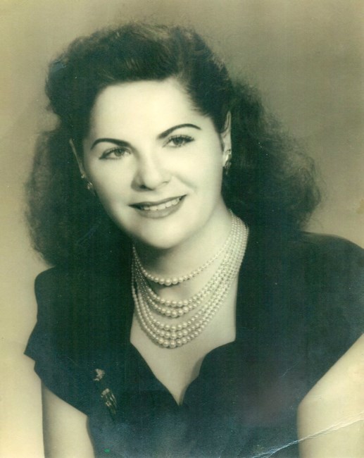 Obituary of Evelyne "Evie" R. Edwards