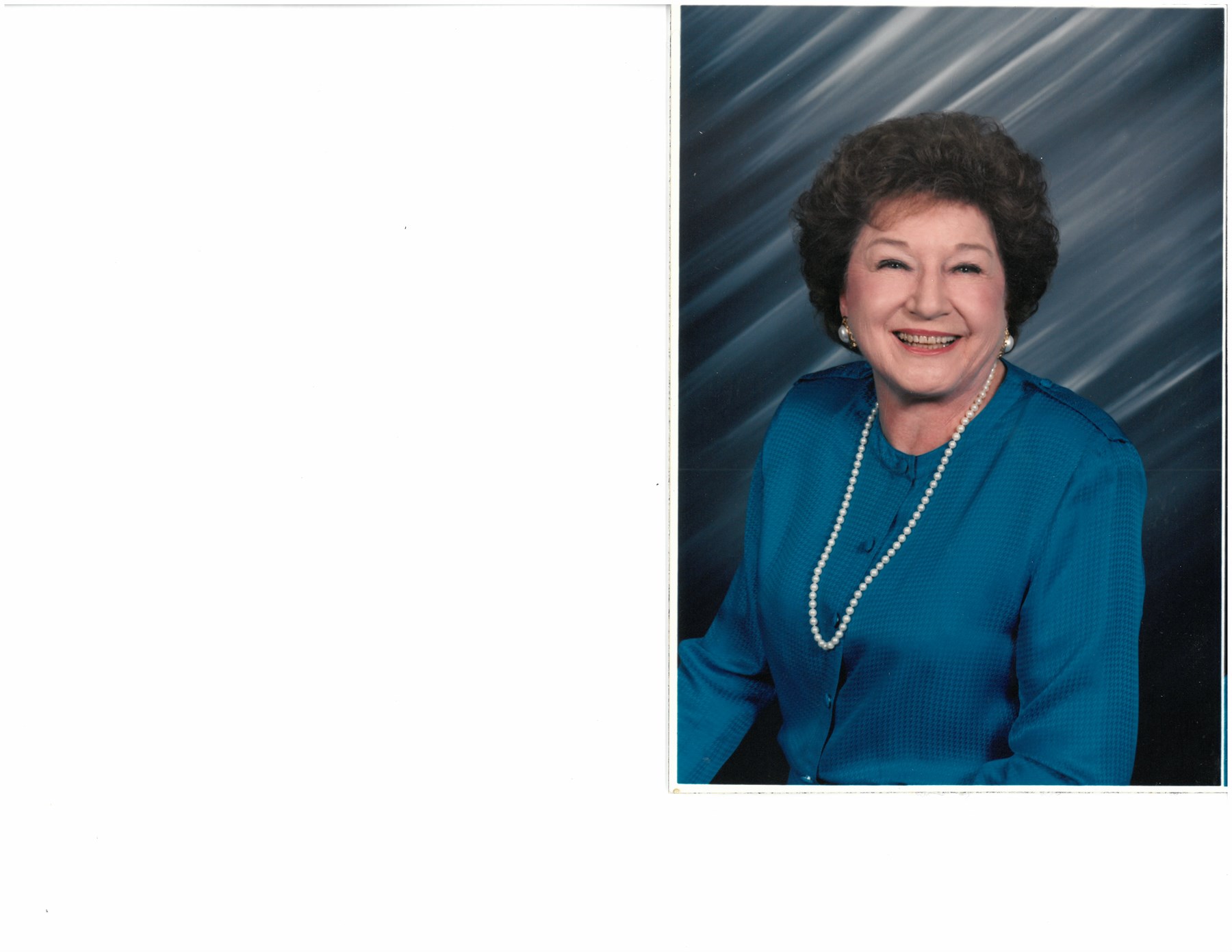 Obituary of Mary Louise Elliott