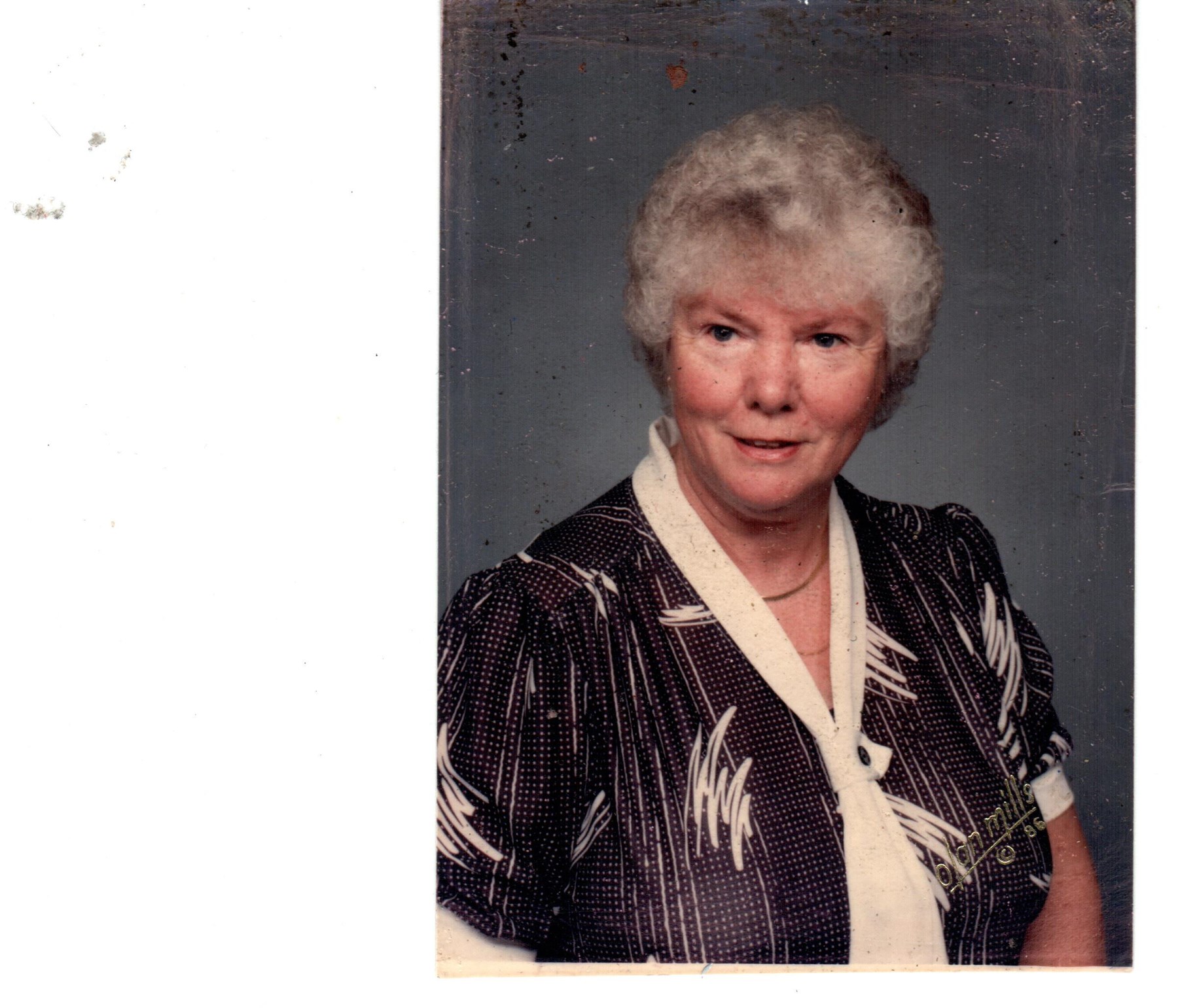 Obituario de Monica "Mona" Catherine Varley