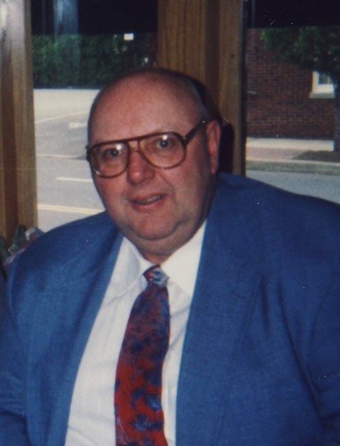 Obituario de Mr. Robert L. Muller