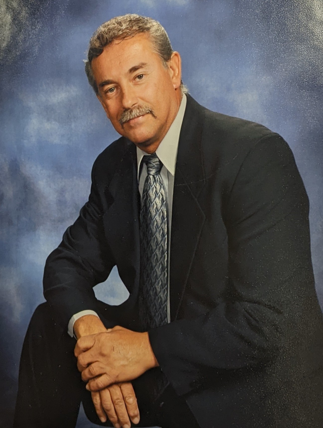 Obituary of Domingo Leon