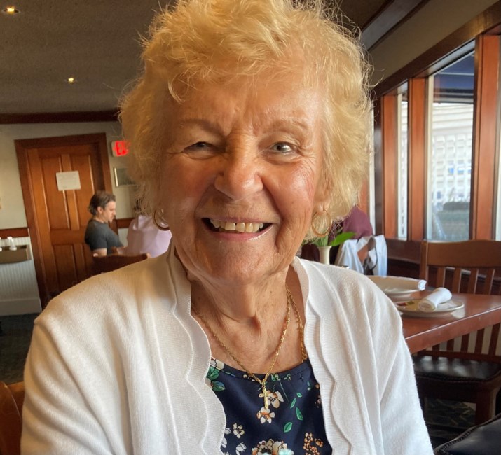Obituary of Stella Servilla