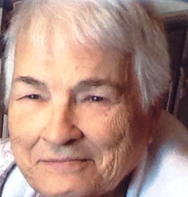 Obituary of Iris Patricia Gray