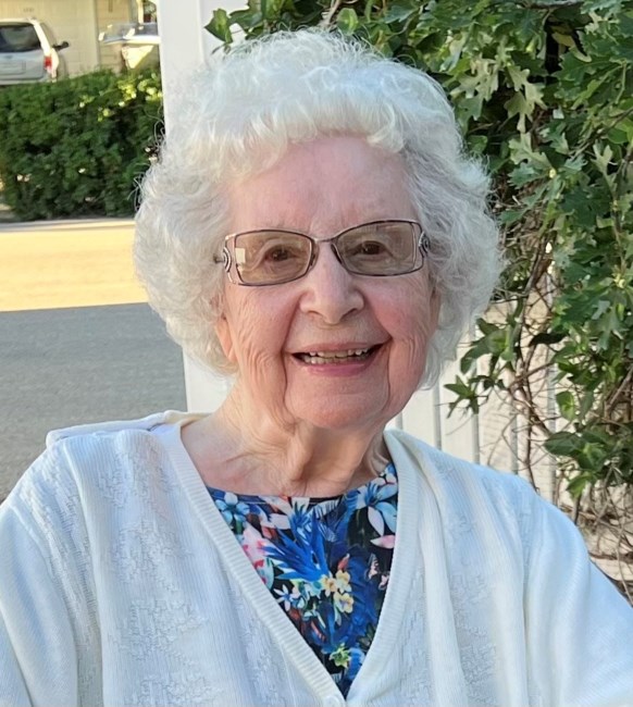 Obituary of Mrs. Elaine Kyle