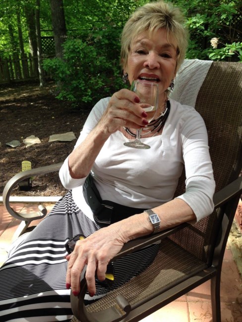 Obituary of Shirley Frampton McFall