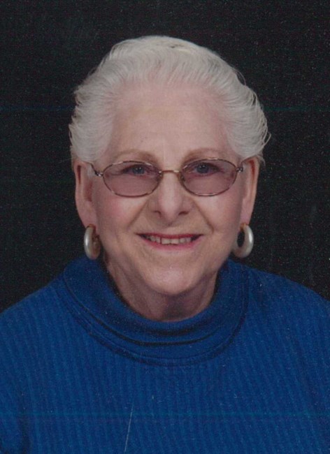 Obituario de Lois E. Riggs