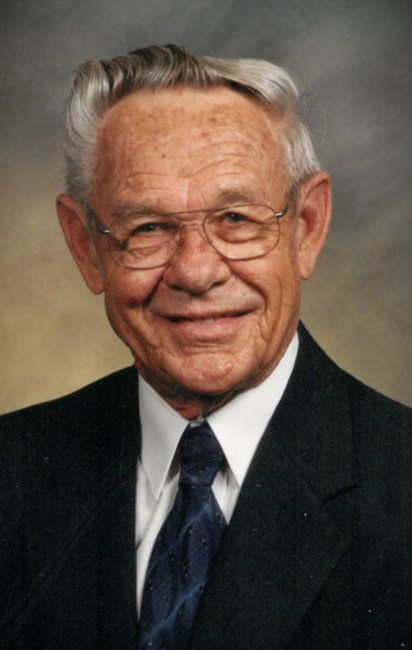 Obituary of Gilbert Louis Mueller