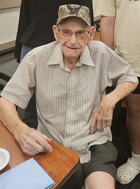 Obituary of Warren M. Van Liew