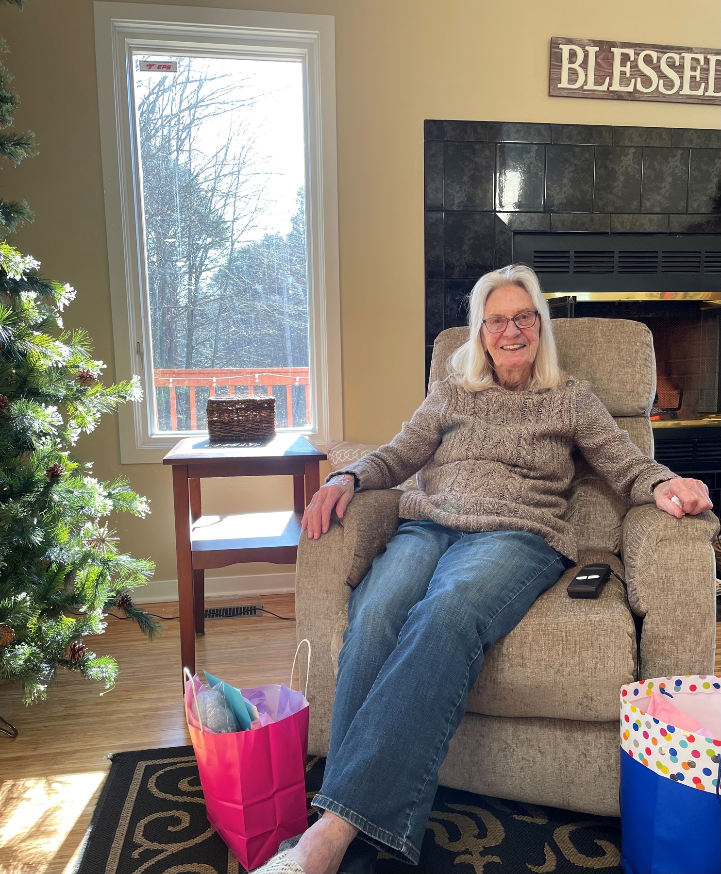 Avis de décès de Lavine "Tootie" Fischer