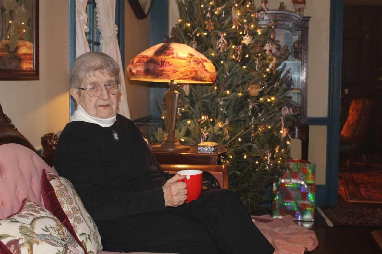 Obituary of Dorothy M. Tay