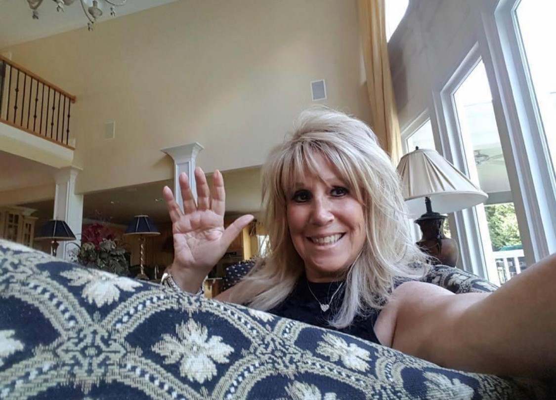 Obituary of Robin Carol Pickett