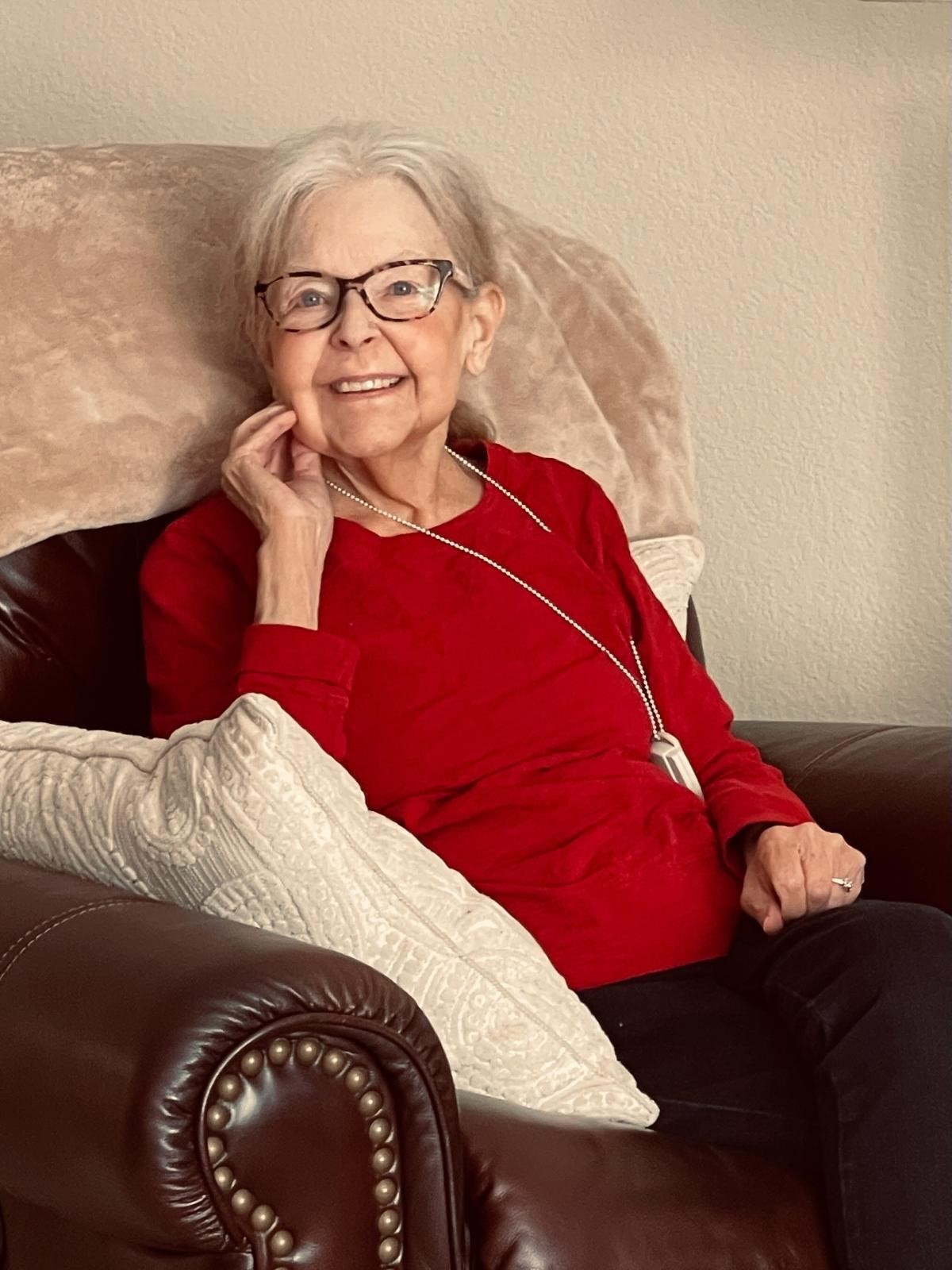 Obituary of Carolyn Roebuck Bradley